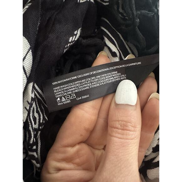 Express OS Black And White Fringe Tassel Kimono Bathing Suit Cover Up - Picture 6 of 6